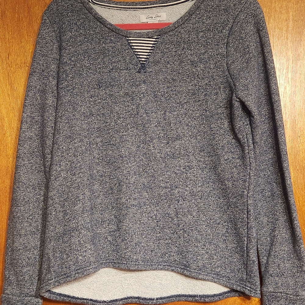 Lucky Brand Lucky Lotus Grey Sweater Size Medium